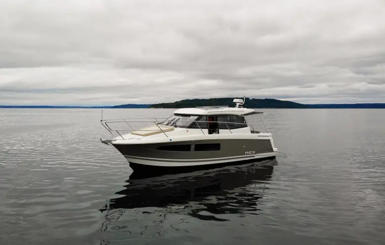 Myrt Yacht Photos Pics 