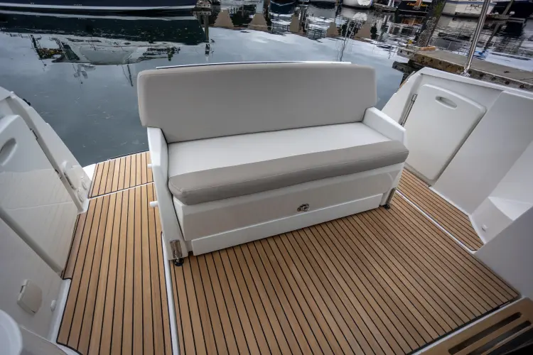 Myrt Yacht Photos Pics 