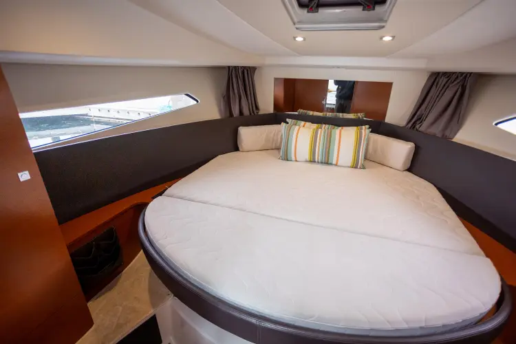 Myrt Yacht Photos Pics 