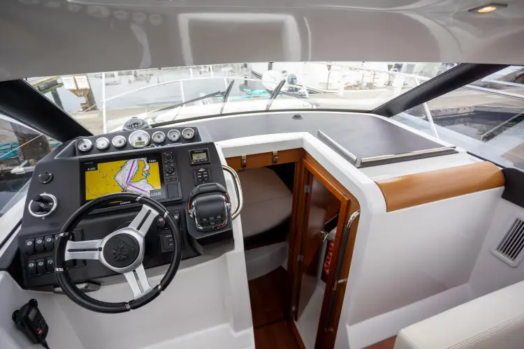 Myrt Yacht Photos Pics 