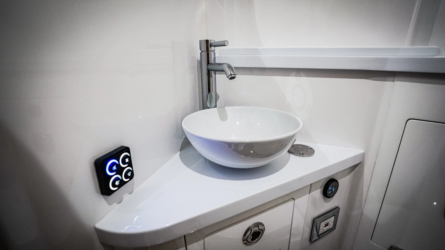 Dealer Demo Yacht Photos Pics 