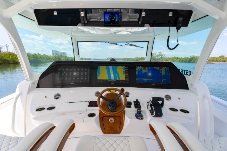 65 Estrella Yacht Photos Pics 