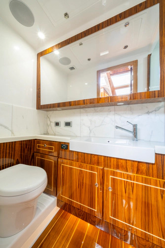 65 Estrella Yacht Photos Pics 