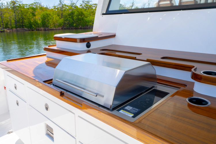 65 Estrella Yacht Photos Pics 