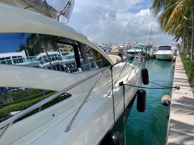 Family Affair Yacht Photos Pics 