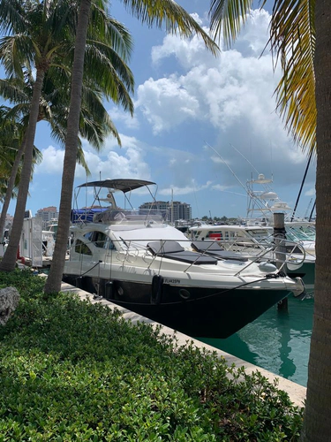 Family Affair Yacht Photos Pics 