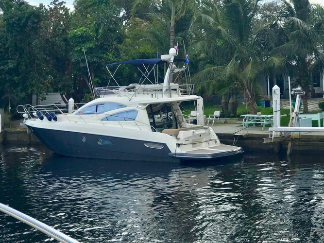 Family Affair Yacht Photos Pics 