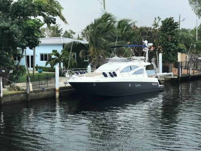 Family Affair Yacht Photos Pics 