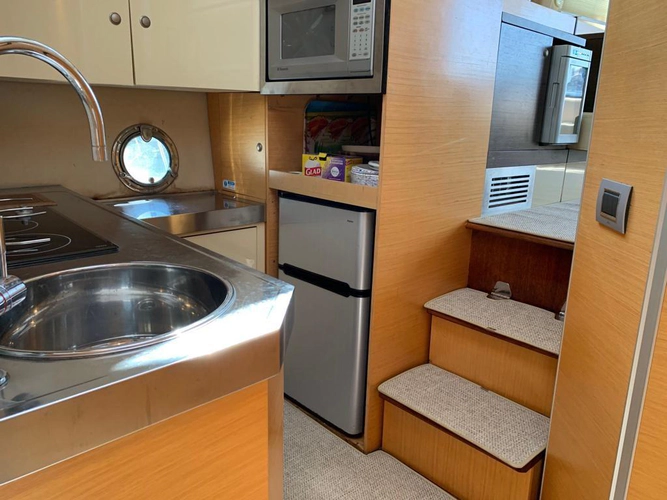 Family Affair Yacht Photos Pics 