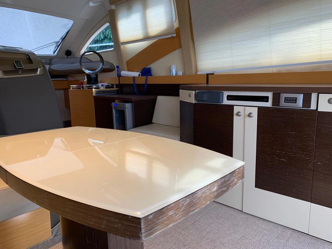 Family Affair Yacht Photos Pics 