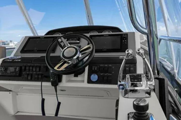 Prodigi Yacht Photos Pics 