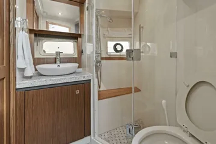 Prodigi Yacht Photos Pics 