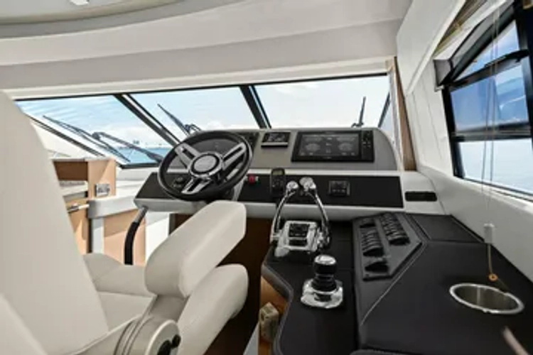 Prodigi Yacht Photos Pics 