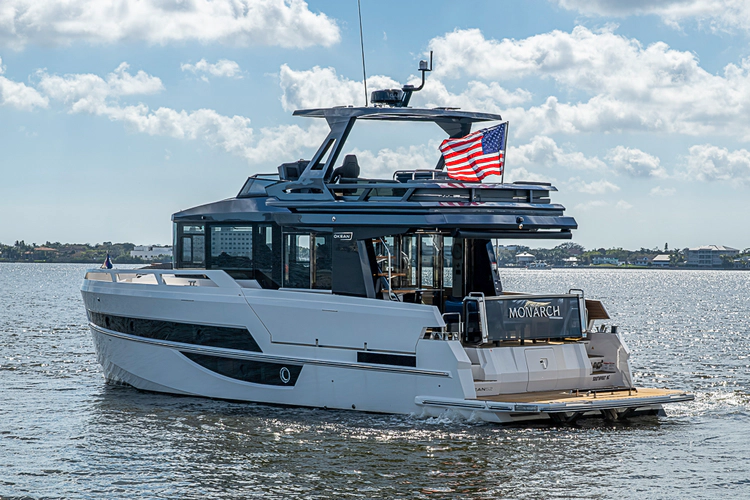 Monarch Yacht Photos Pics 