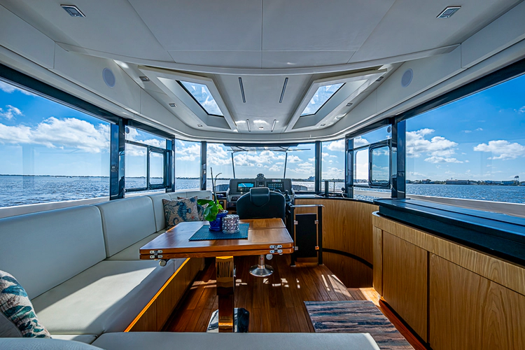 Monarch Yacht Photos Pics 