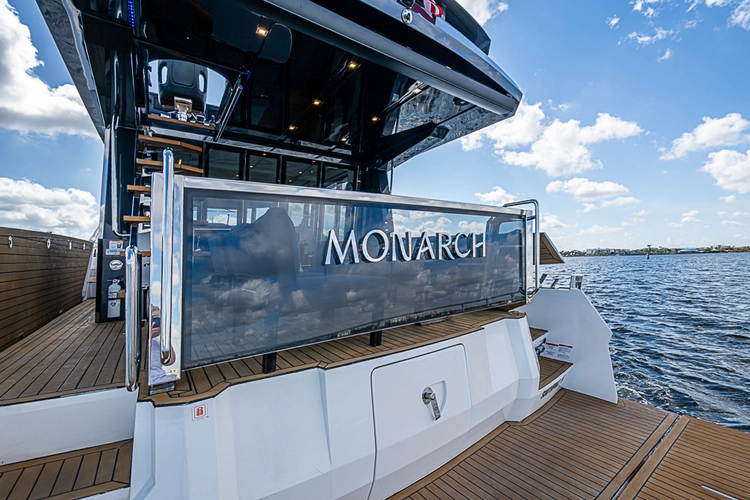 Monarch Yacht Photos Pics 