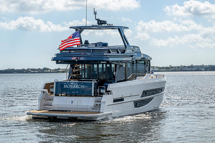 Monarch Yacht Photos Pics 