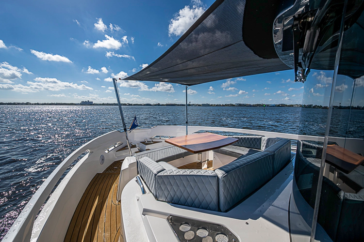 Monarch Yacht Photos Pics 