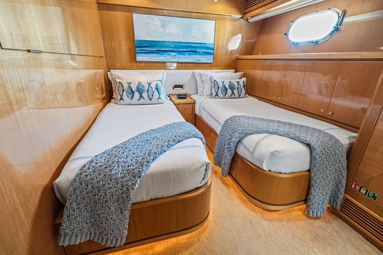 Perfect Harmony Yacht Photos Pics 