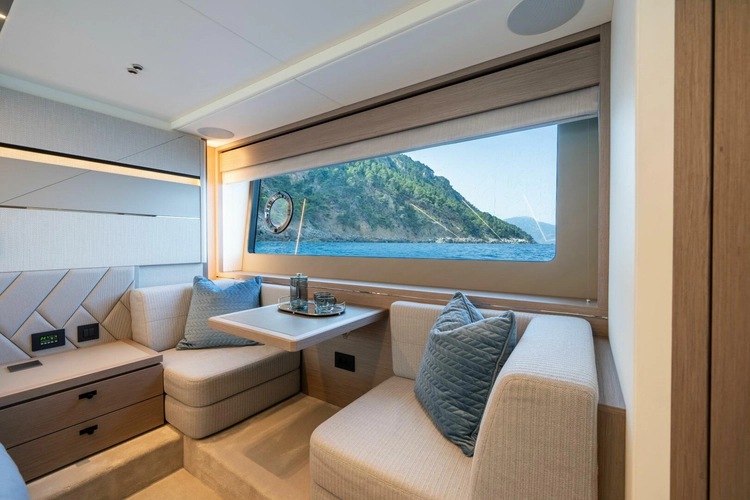 75 Sport Yacht Yacht Photos Pics 