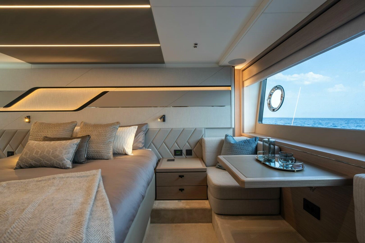 75 Sport Yacht Yacht Photos Pics 