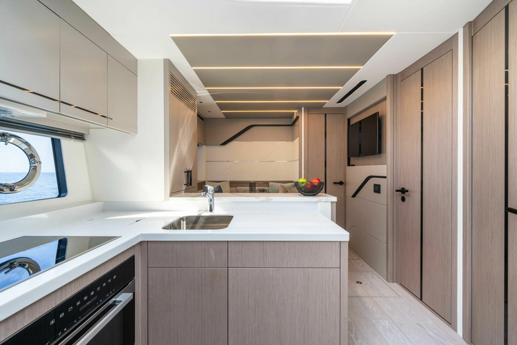 75 Sport Yacht Yacht Photos Pics 