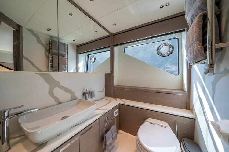 75 Sport Yacht Yacht Photos Pics 