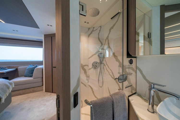 75 Sport Yacht Yacht Photos Pics 