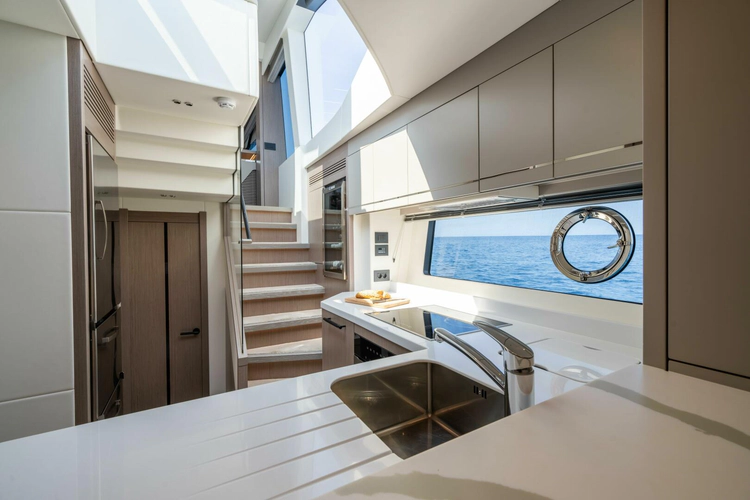 75 Sport Yacht Yacht Photos Pics 