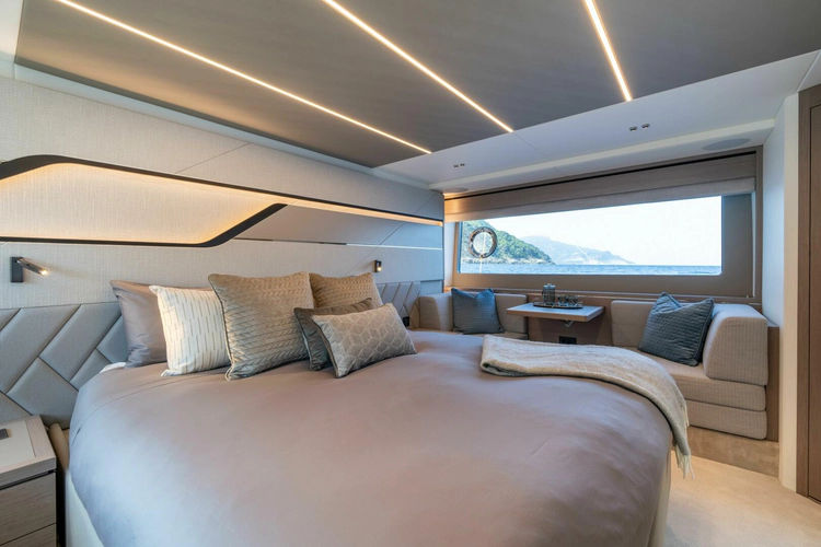 75 Sport Yacht Yacht Photos Pics 