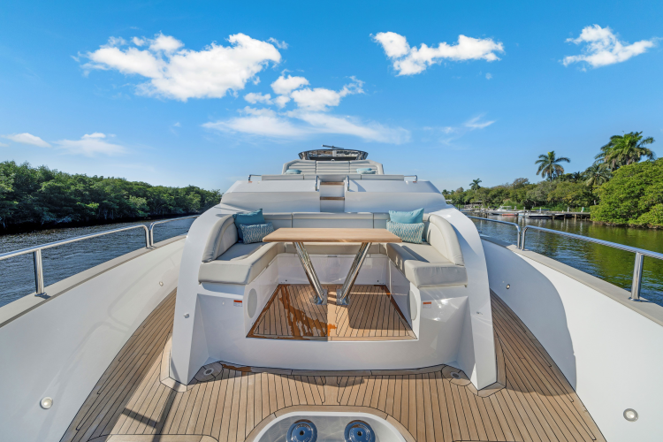 95 Yacht Yacht Photos Pics 