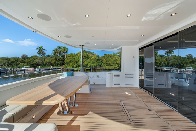 95 Yacht Yacht Photos Pics 