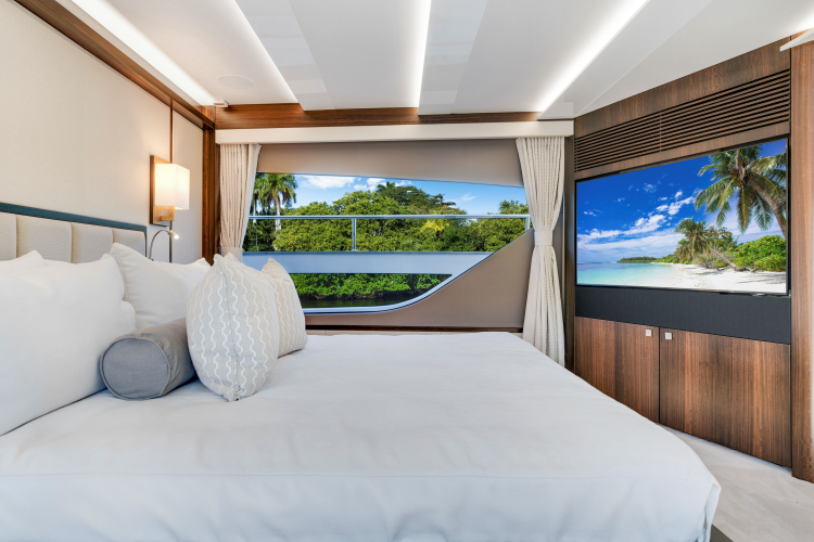 95 Yacht Yacht Photos Pics 