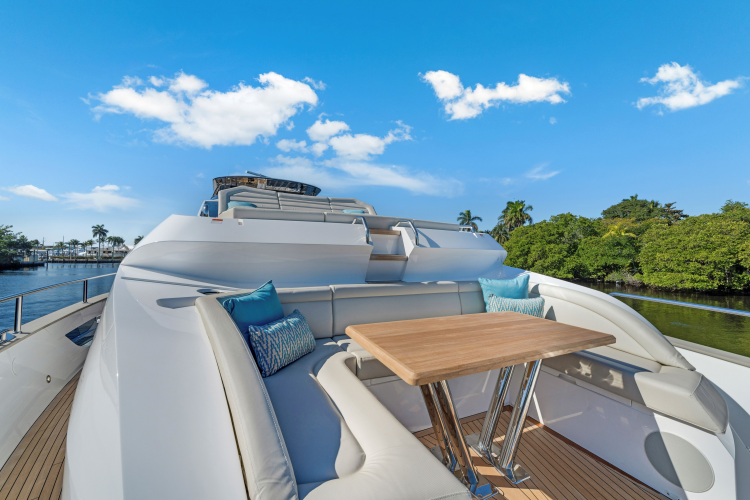 95 Yacht Yacht Photos Pics 