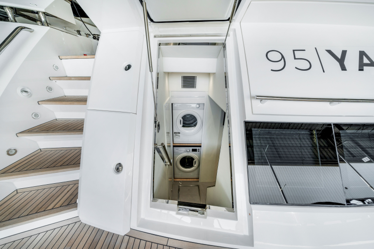 95 Yacht Yacht Photos Pics 