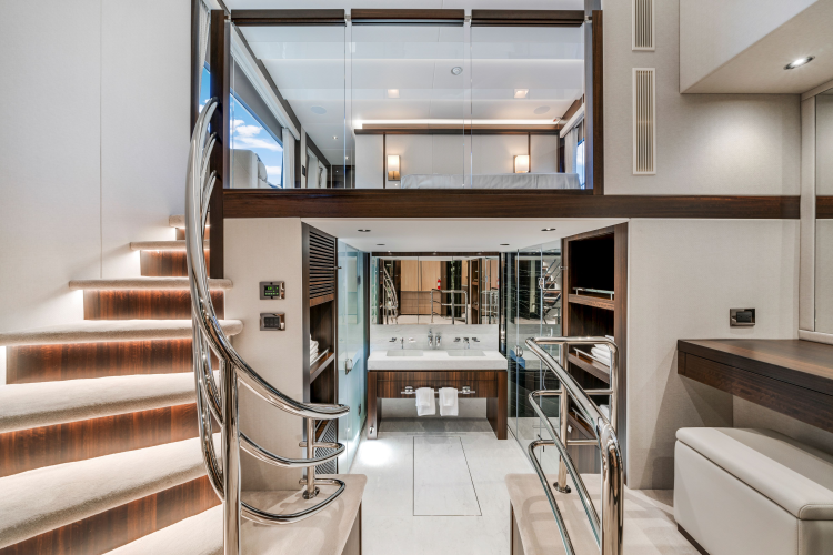 95 Yacht Yacht Photos Pics 