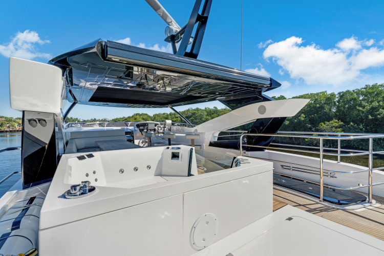 95 Yacht Yacht Photos Pics 