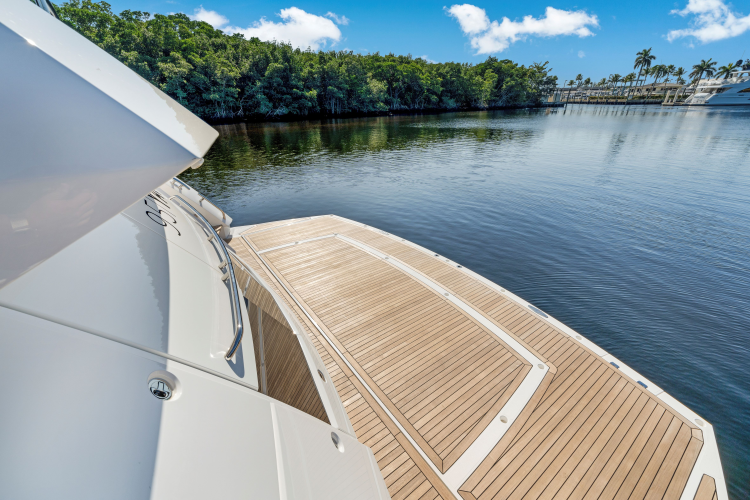 95 Yacht Yacht Photos Pics 