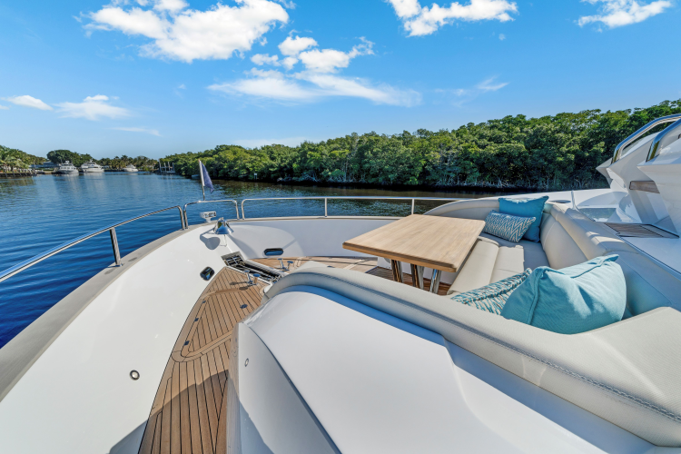 95 Yacht Yacht Photos Pics 