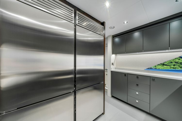 95 Yacht Yacht Photos Pics 