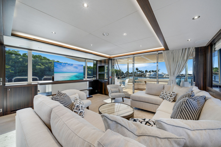 95 Yacht Yacht Photos Pics 