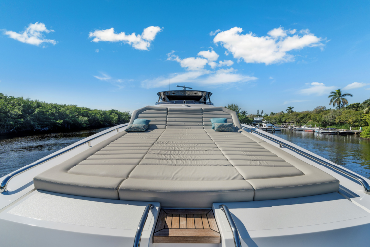 95 Yacht Yacht Photos Pics 