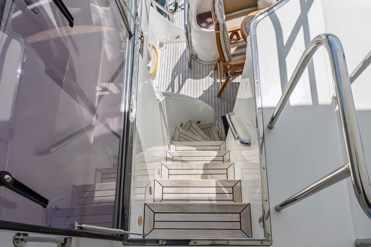 The Elysium Yacht Photos Pics 