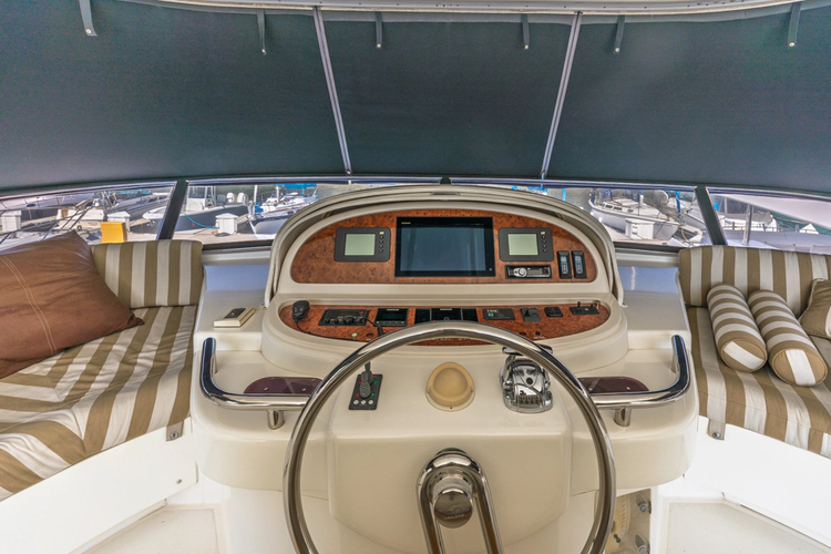 The Elysium Yacht Photos Pics 