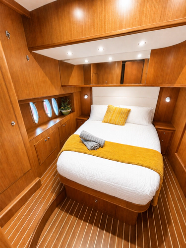 Out Of Bounds Yacht Photos Pics 