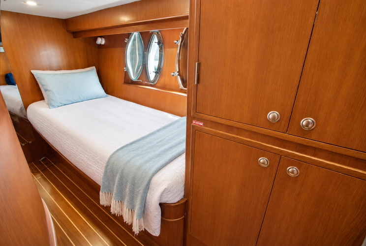 Out Of Bounds Yacht Photos Pics 