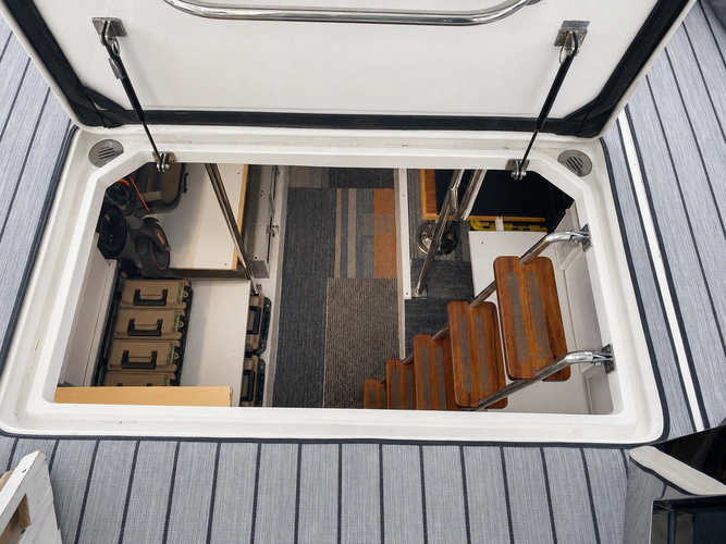 Out Of Bounds Yacht Photos Pics 
