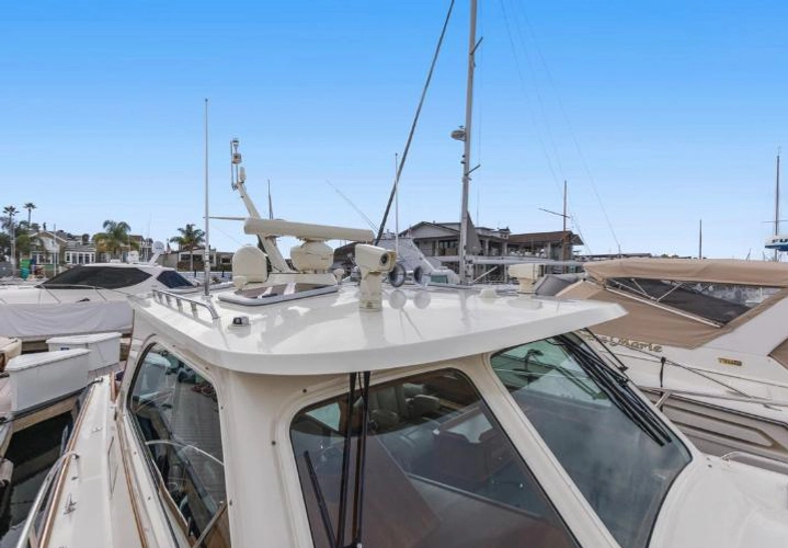 Ruckus Yacht Photos Pics 