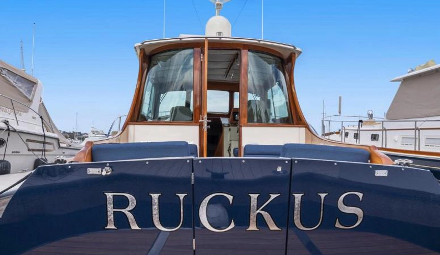 Ruckus Yacht Photos Pics 
