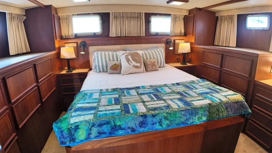 Hooch Yacht Photos Pics 